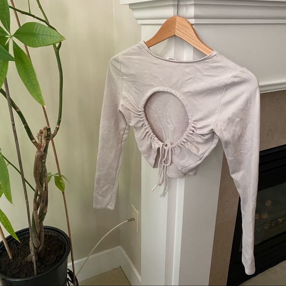 GARAGE Light Purple Open Tie Back Crop Longsleeve Top - Picture 5 of 7